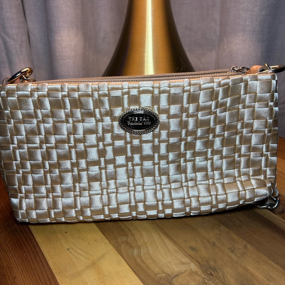 The Sak Woven Satin Gold Clutch Purse Red Interior Y2K Strap Wear